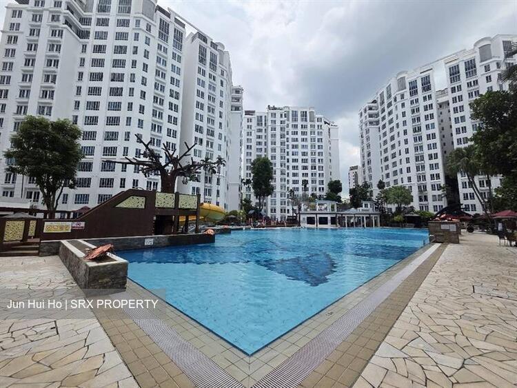Northoaks (D25), Condominium #527051121